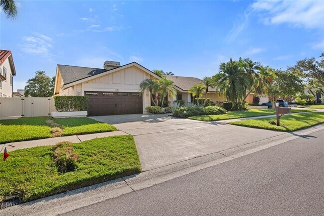 Foto del edificio - 4121 Crosswater Dr