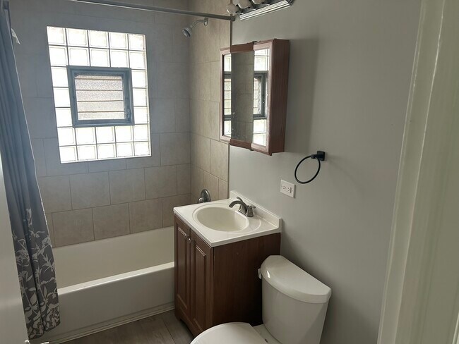 Foto del edificio - 3924 N Cass Ave