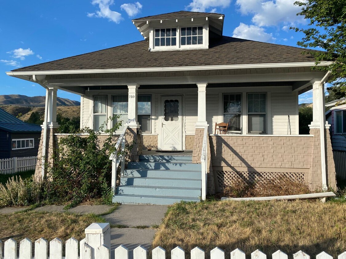 739 S Arthur Apartment for Rent in Pocatello, ID