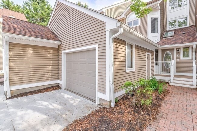 Building Photo - 78 Pointe Rok Dr