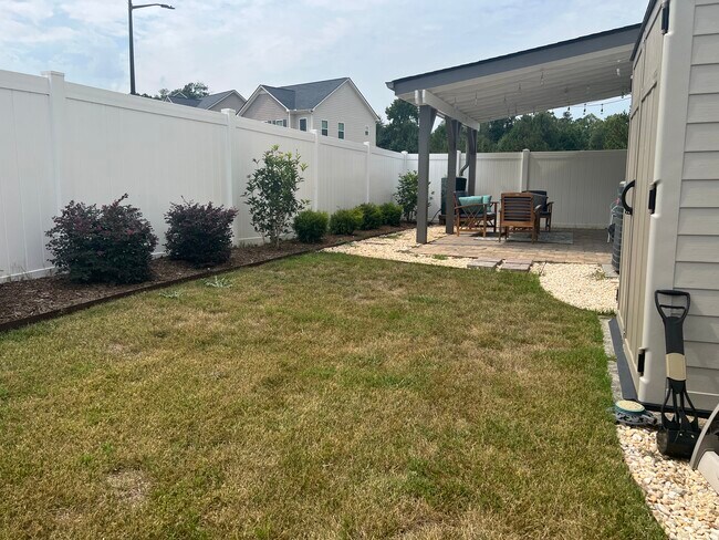 Foto del edificio - 1284 Towne Square Ct