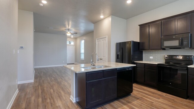 Building Photo - 2209 John Ross Ct