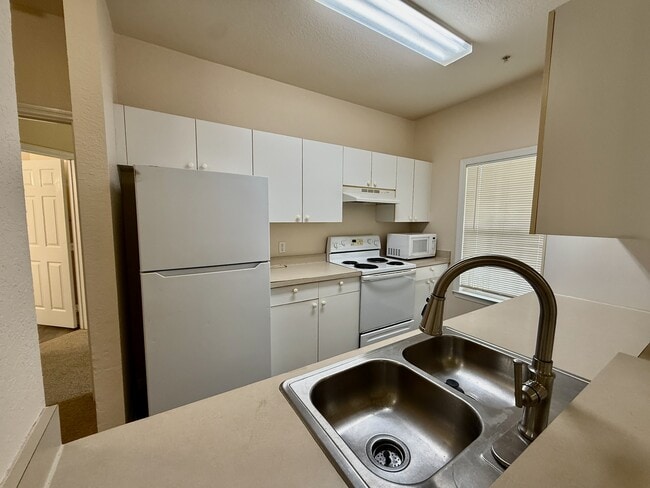 Building Photo - 3701 Conroy Rd