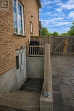 Building Photo - 109 Romance Dr