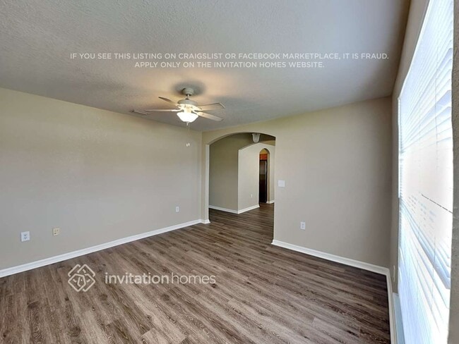 Building Photo - 199 Athabasca Dr
