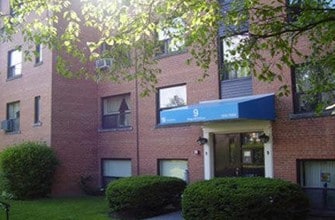 Building Photo - 5 Stag Hill Dr