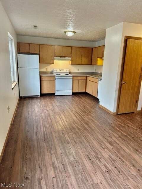 Foto del edificio - 1894-1898 Springfield Lake Blvd