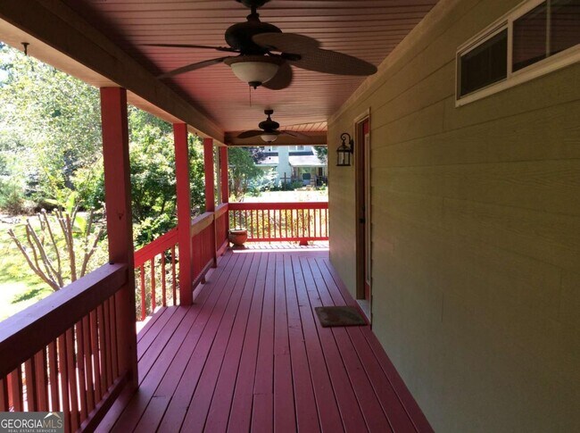 Foto del edificio - 464 Loblolly Ln