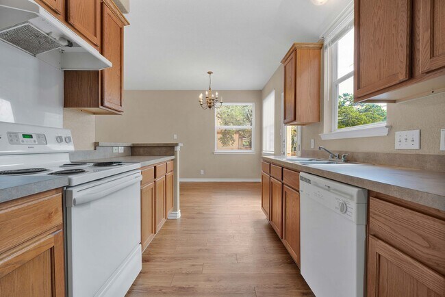 Foto del edificio - Townhome in NW San Antonio for Rent