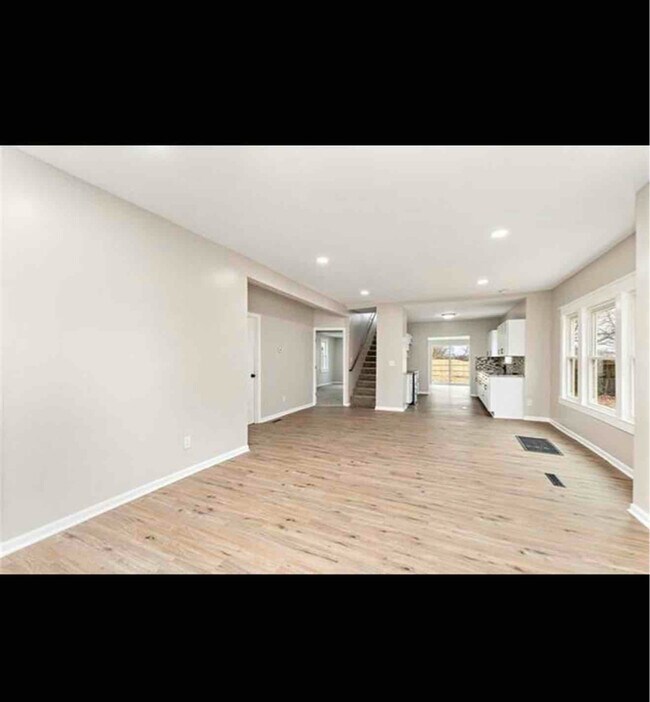 Foto del edificio - 2903 Parkwood Blvd