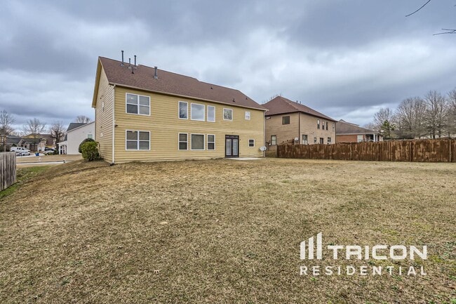 Building Photo - 7259 Madison Cir