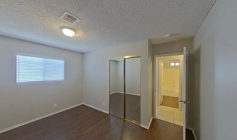 Primary Photo - 108 Edelweiss St