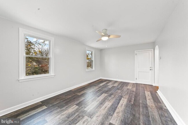 Foto del edificio - 2203 Steel Rd