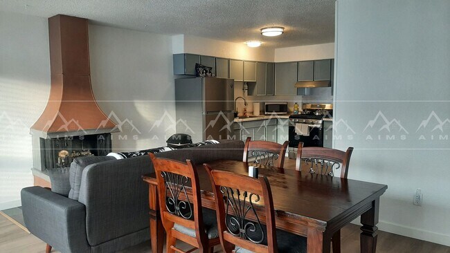 Foto del edificio - 933 W 20th Ave