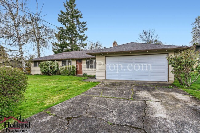 Building Photo - Charming Tigard Home with Spacious Yard & ...