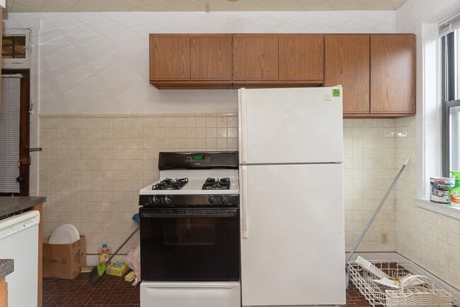 Building Photo - 3617 N Paulina St