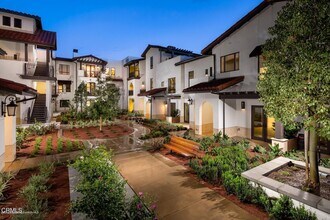 Building Photo - 60 S Vinedo Ave