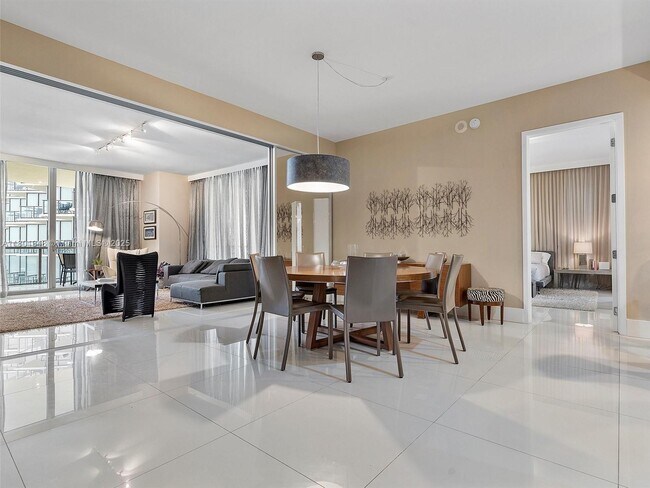 Building Photo - 9705 Collins Ave