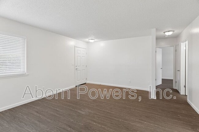 Building Photo - 2760 Coloma St