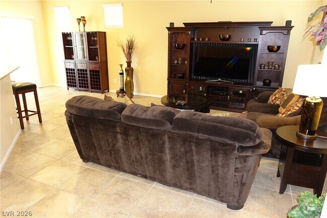 Foto del edificio - 8348 Gourley Ave