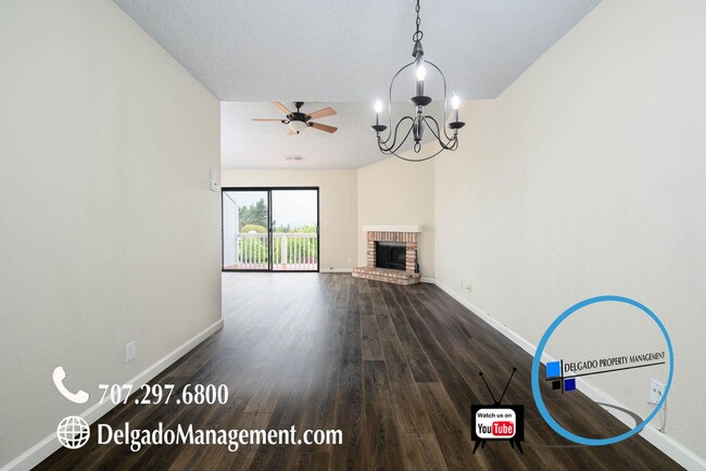 Building Photo - Benicia large two story townhome in Southa...