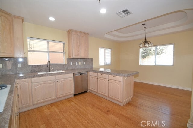 Foto del edificio - 2203 Harriman Ln