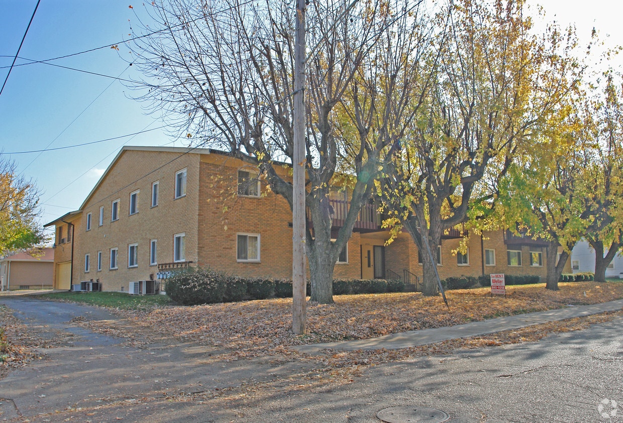 Building Photo - 2414 King Ave