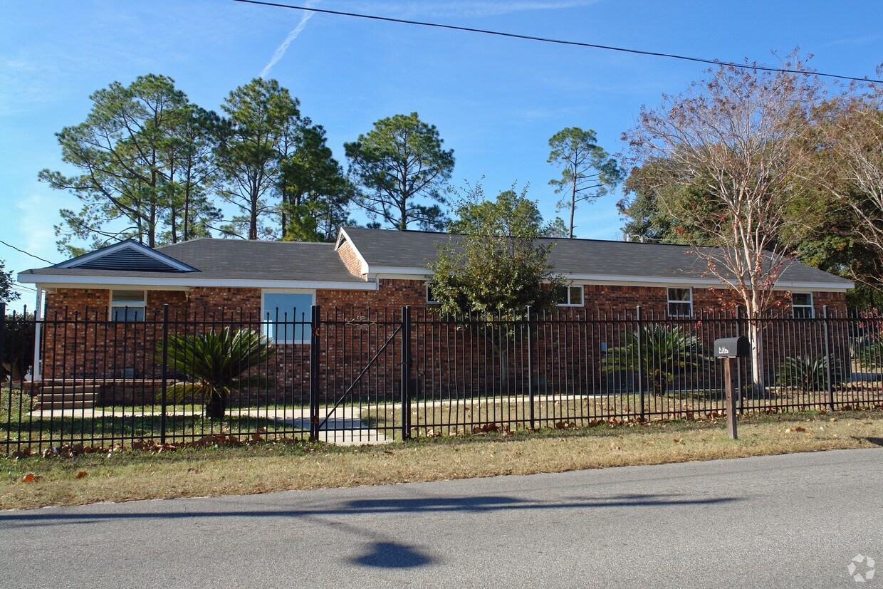Primary Photo - 407 Texas Pky