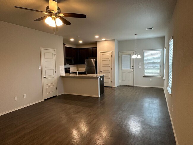 Foto del edificio - Luxury Townhome