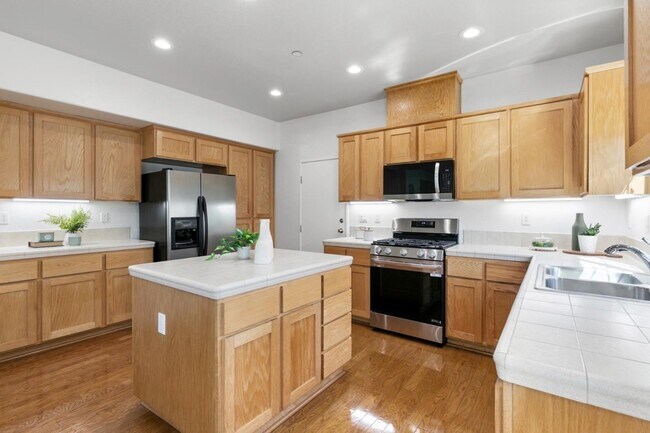 Foto del edificio - 22744 Atherton St