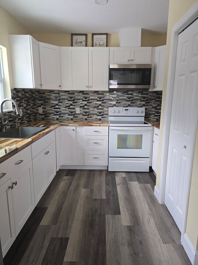 Foto del edificio - Gorgeous 2/1 in Homosassa!!!