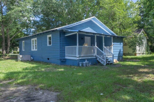 Foto del edificio - 547 Horry St NE