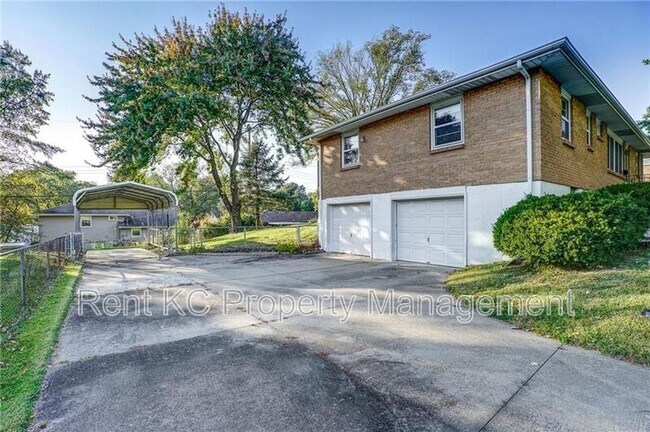 Foto del edificio - 8706 NE Boone St
