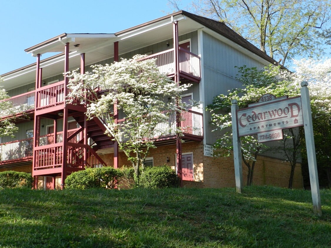 Building Photo - Cedarwood Apartments