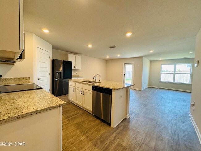 Building Photo - 120 Tiller Dr