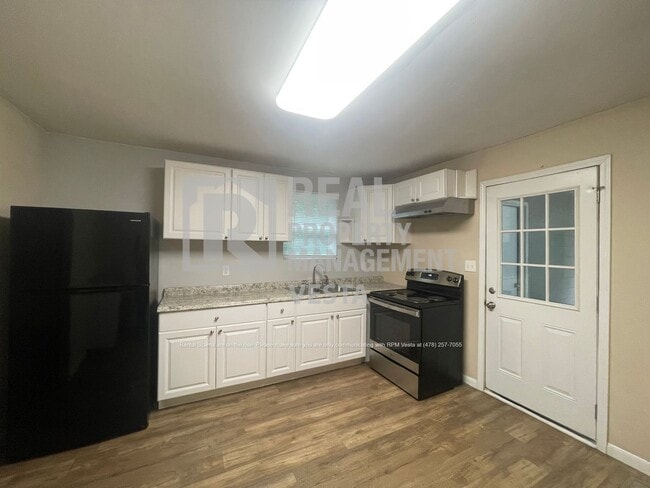 Building Photo - 3137 Masseyville Rd