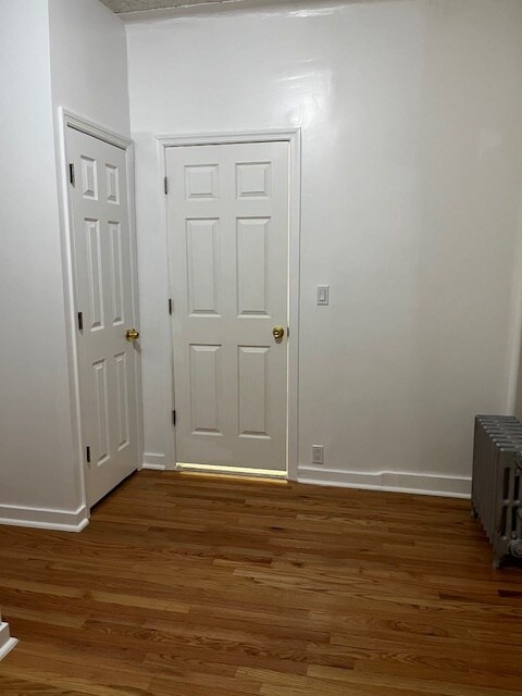 Main Entrance Private Room - 165 Legion St