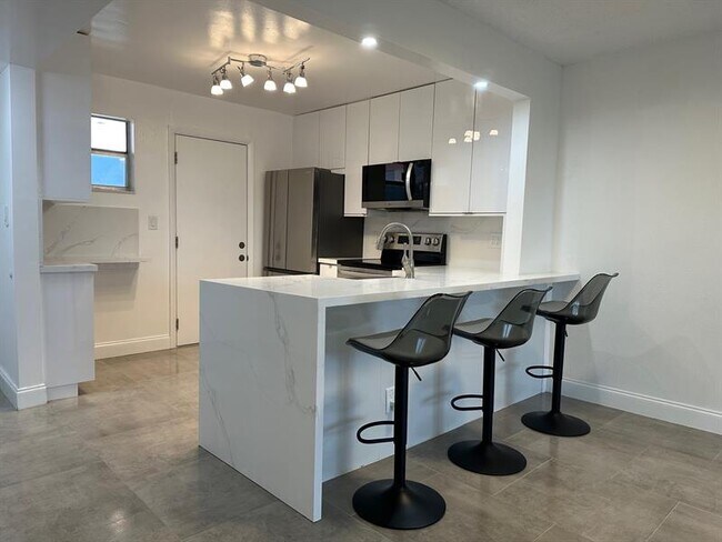 Foto del edificio - 406 NW 68th Ave