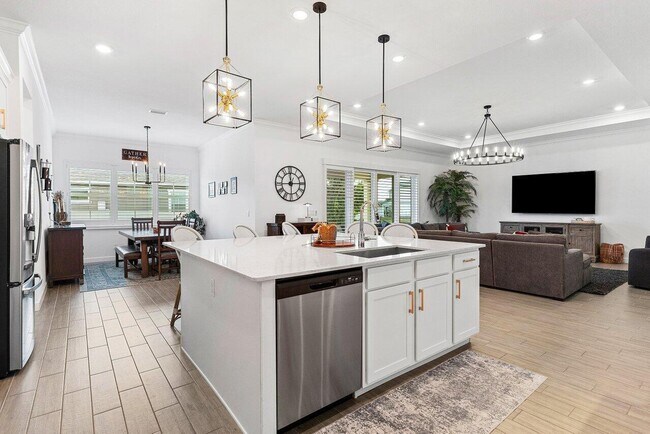 Building Photo - 962 Castaway Ct