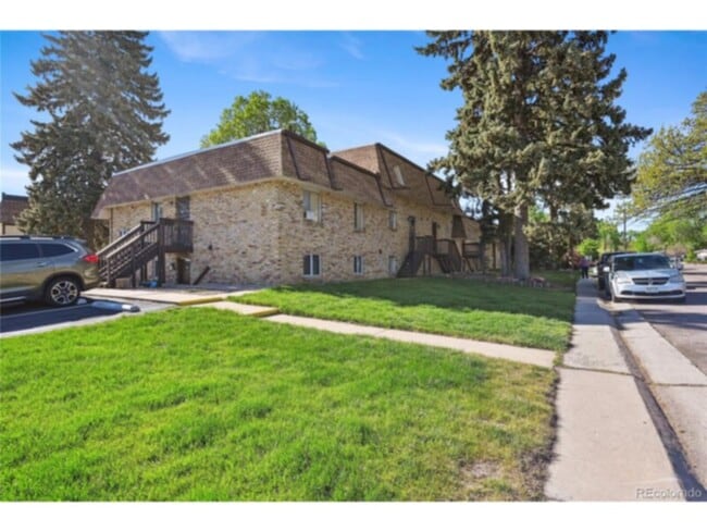 Building Photo - 1390 Everett Ct