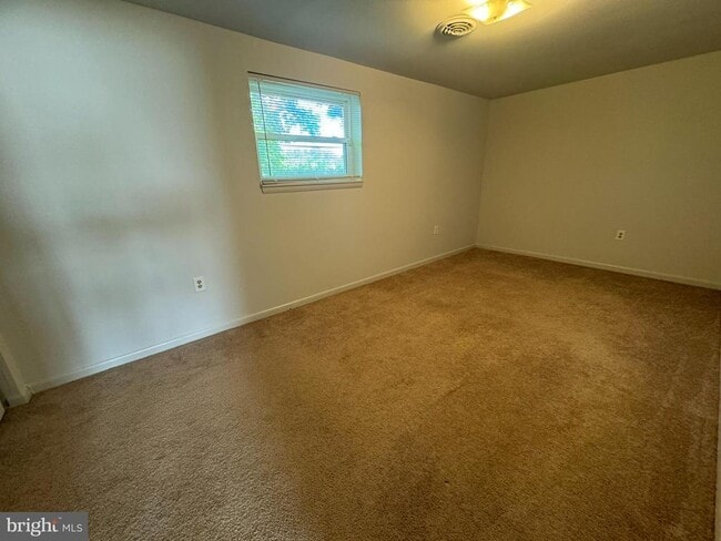 Building Photo - 3874 Shadywood Dr