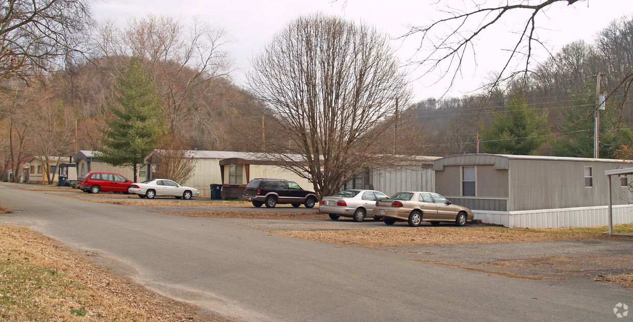 Primary Photo - 1257 Louisville Hwy