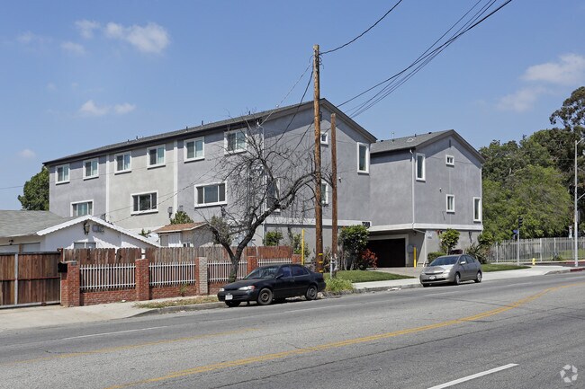 Building Photo - 7359 Kester Ave