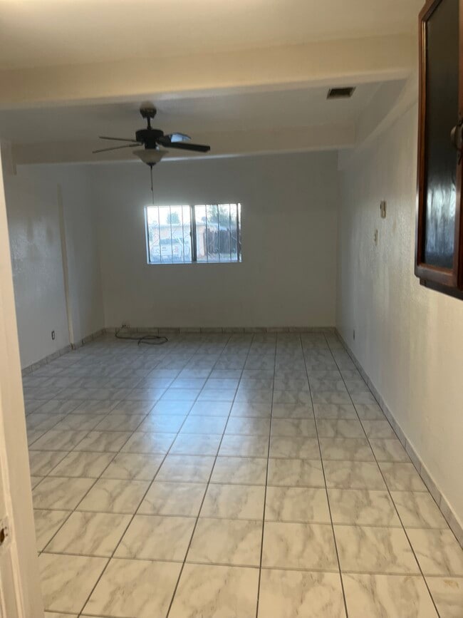 Living area - 14050 Candler Ave