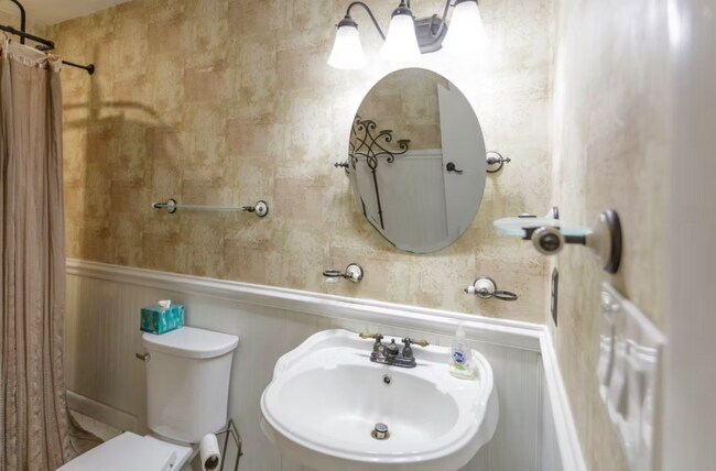 Foto del edificio - 5312 Common Ct