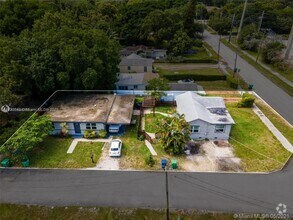 Building Photo - 440 NW 93rd St