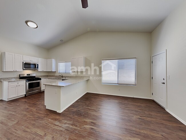 Foto del edificio - 7975 S New Abbey Dr