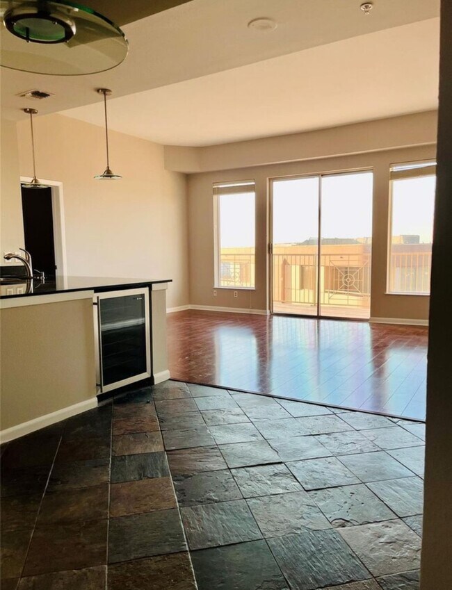 Foto del edificio - 3505 Sage Rd