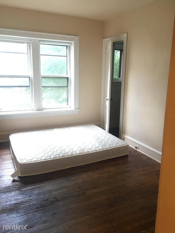 Building Photo - 3 br, 1 bath Apartment - 11350 Hessler Rd