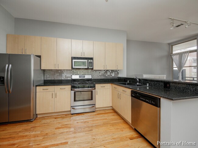 Foto del edificio - 324 N Jefferson St
